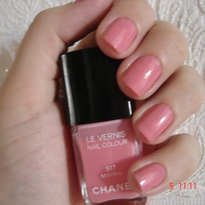 Chanel Mistral – esmalte rosa swatch