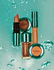 Mac-Alluring-Aqua-01